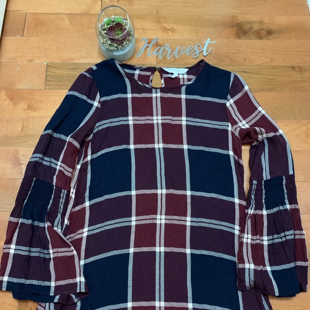 BCBGeneration  Plaid Tunic Top With Bell Sleeves Size XS
